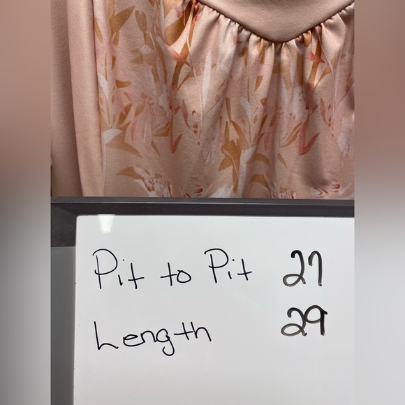 4 for $25 🍒 Elegant Blush/Cream Women's Top Faux Cardigan Size 3x - Picture 5 of 5